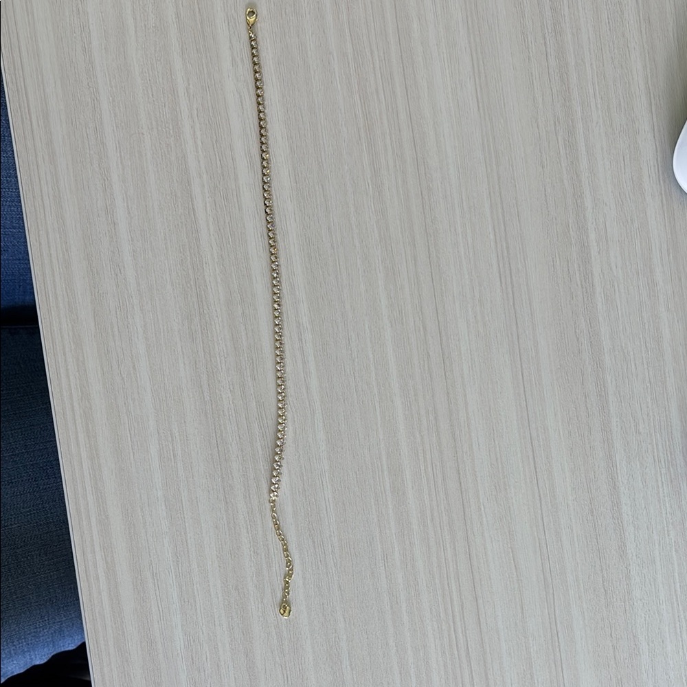 Gold Anklet with Crystals, has heart on end of chain. NWOT